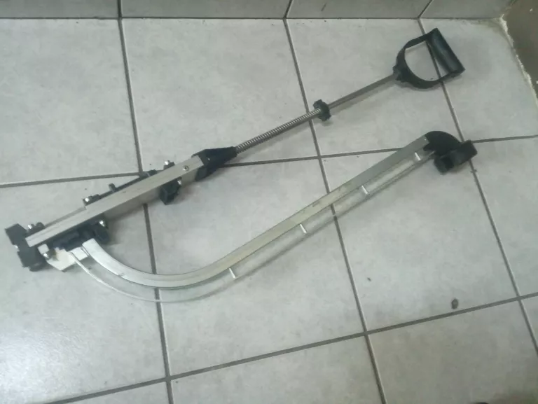 taker-na-spinki-do-podlogowki-tacker-do-klipsow-powierzchnia-grzewcza-0