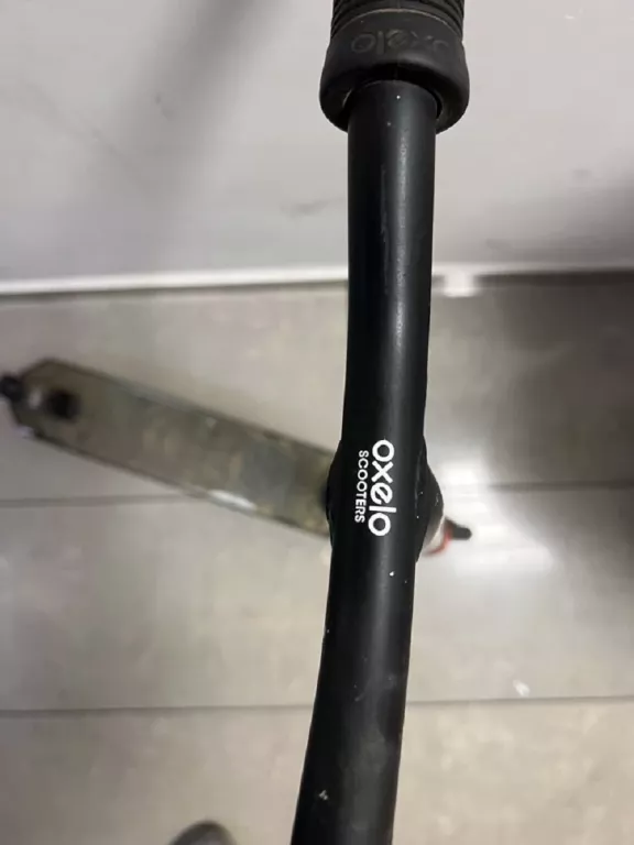 HULAJNOGA OXELO MF1.8+ CZARNY CZERWONY