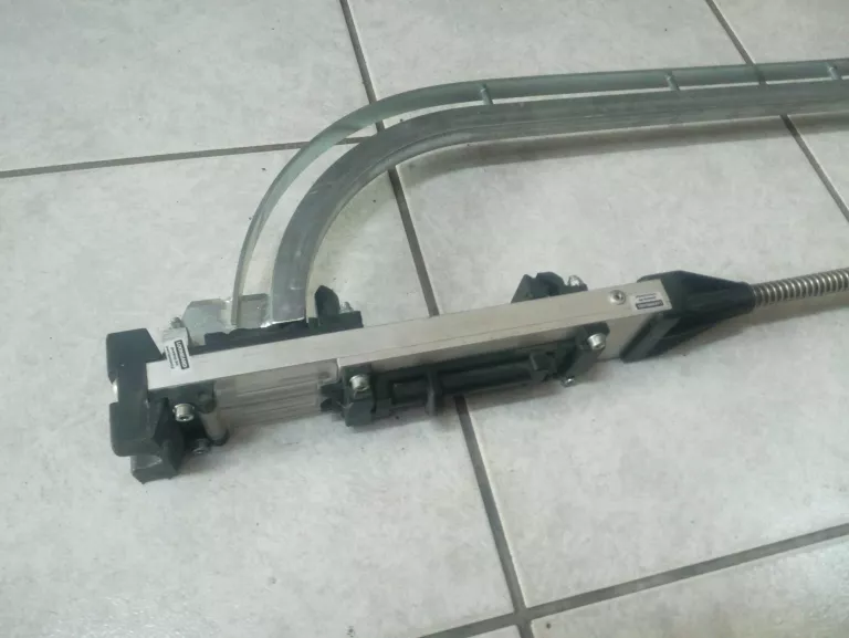 taker-na-spinki-do-podlogowki-tacker-do-klipsow-stan-uzywany