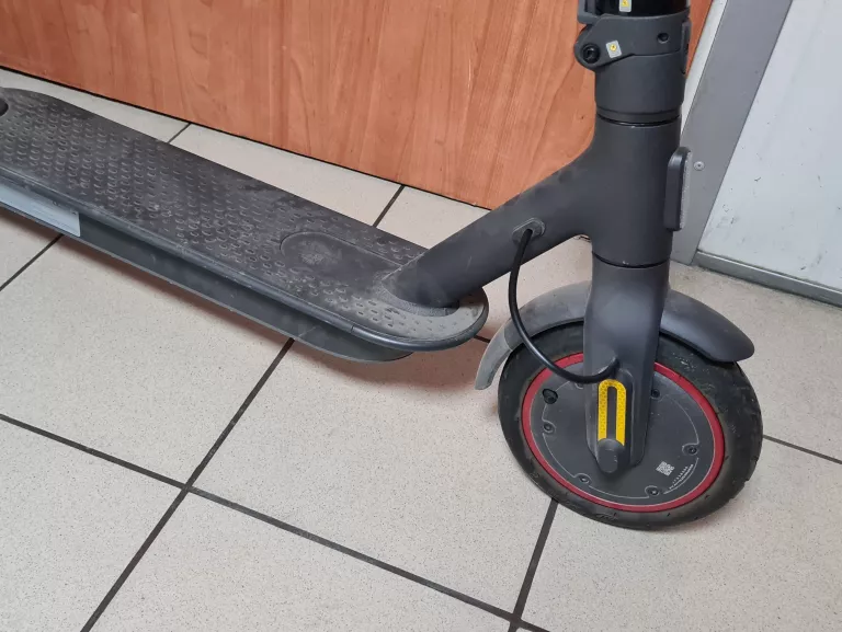 HULAJNOWA ELEKTRYCZNA XIAOMI MI ELECTRIC SCOOTER PRO 2