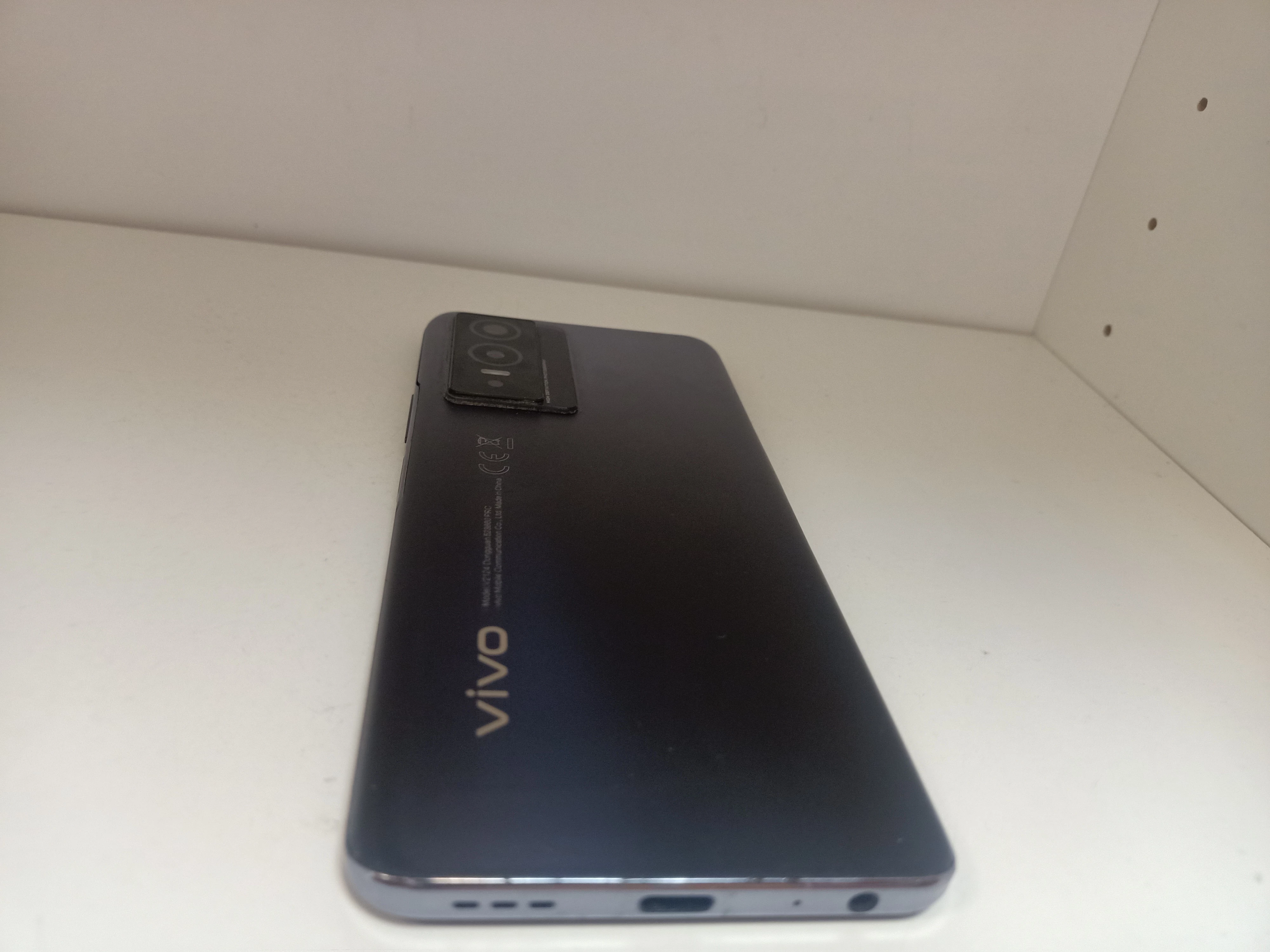 telefon-vivo-y76-5g-brak-tacki-na-sim-na-czesci-system-operacyjny-4388-1