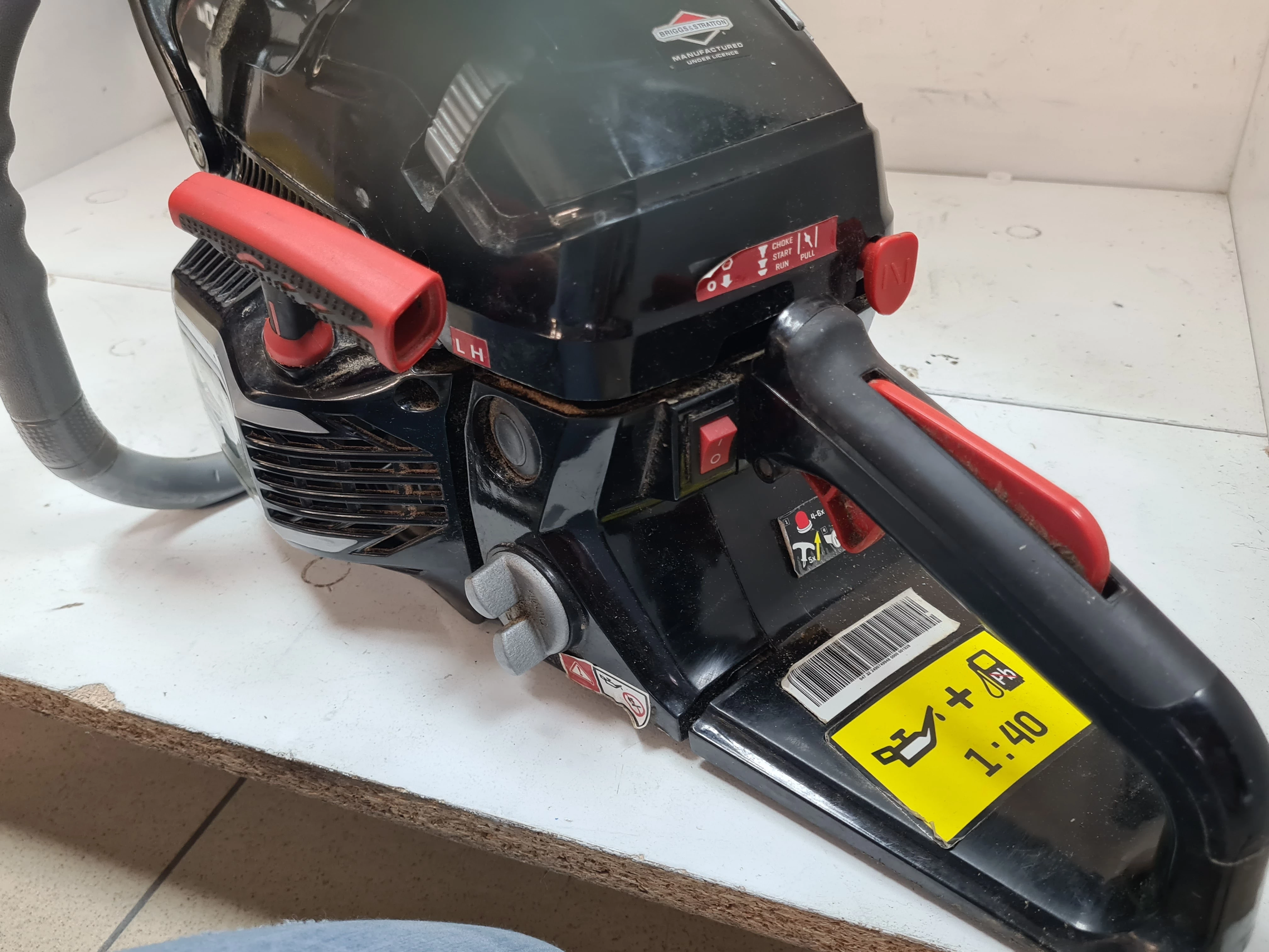 pila-spalinowa-briggs-stratton-marka-briggs-stratton