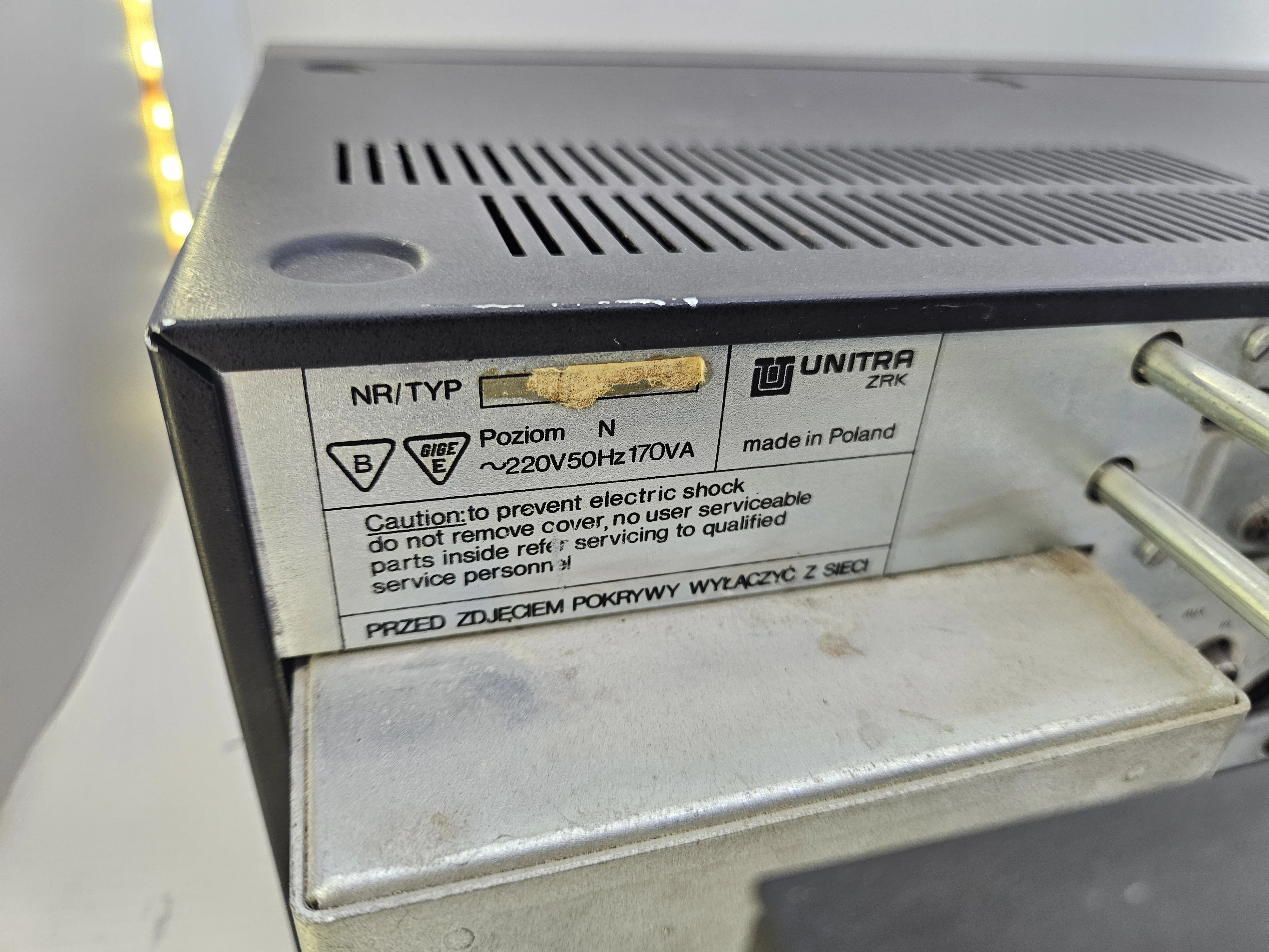 amplituner-unitra-at9100-system-dzwieku-20