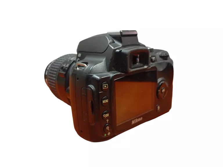 lustrzanka-nikon-d40-obiektyw-torba-i-lad-ean-gtin-0018208881628