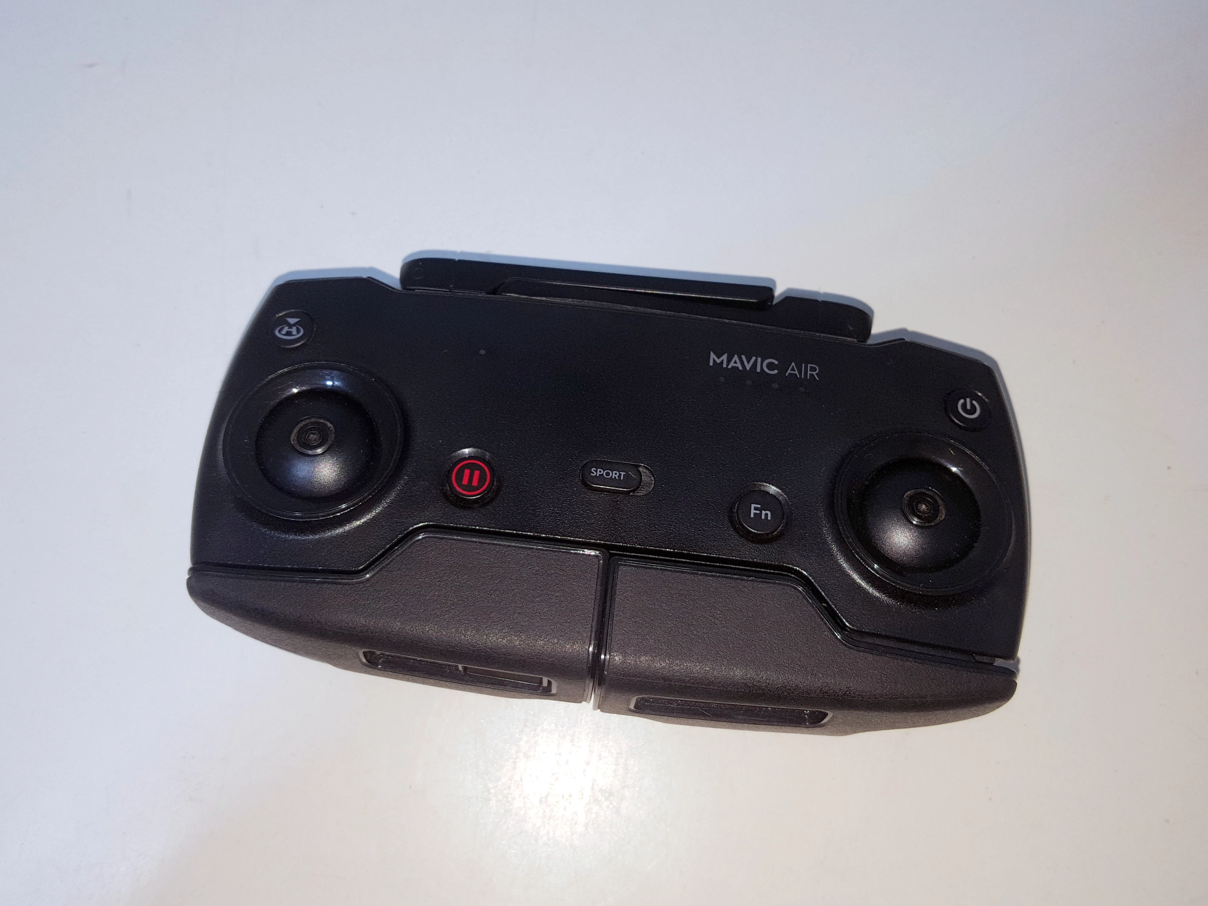 pilot-sterowania-dji-mavic-air-s01a-stan-uzywany