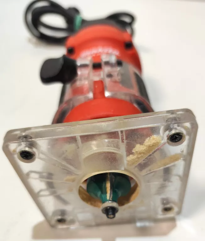 frezarka-makita-m3700-frezy-stalco-rodzaj-frezarki-krawedziowa