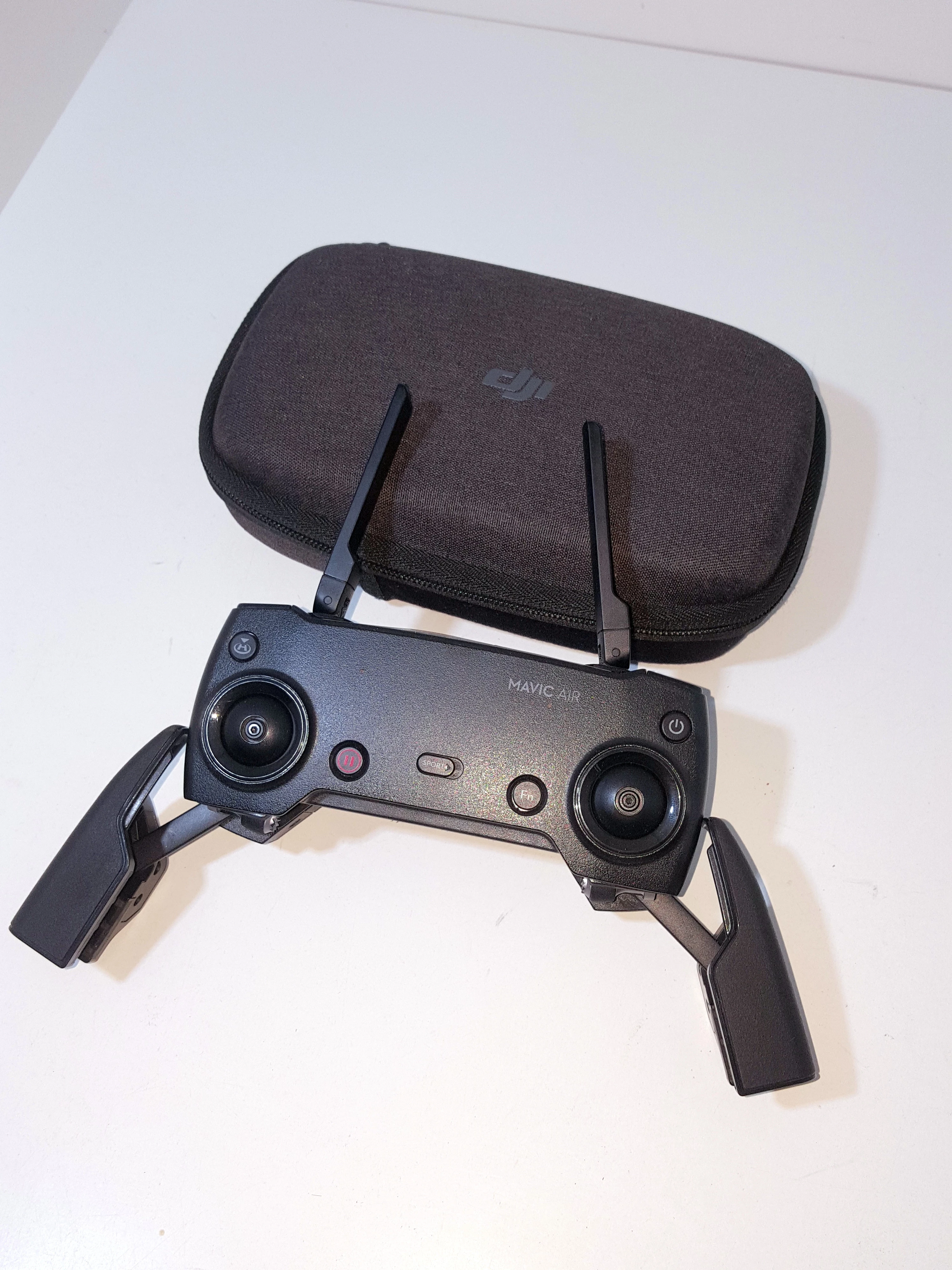 pilot-sterowania-dji-mavic-air-s01a-stan-uzywany