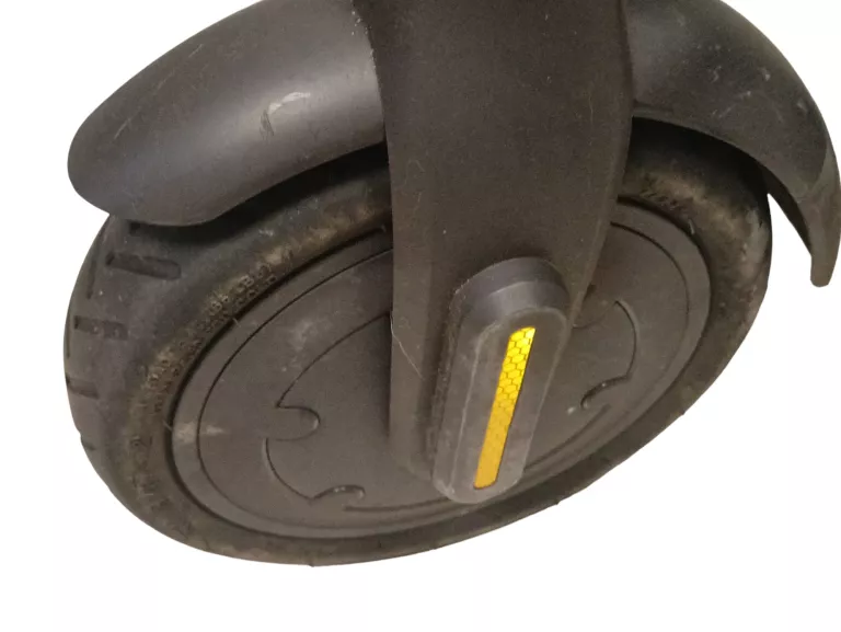 HULAJNOWA XIAOMI MI ELECTRIC SCOOTER ESSENTIAL USZKODZONE DĘTKI