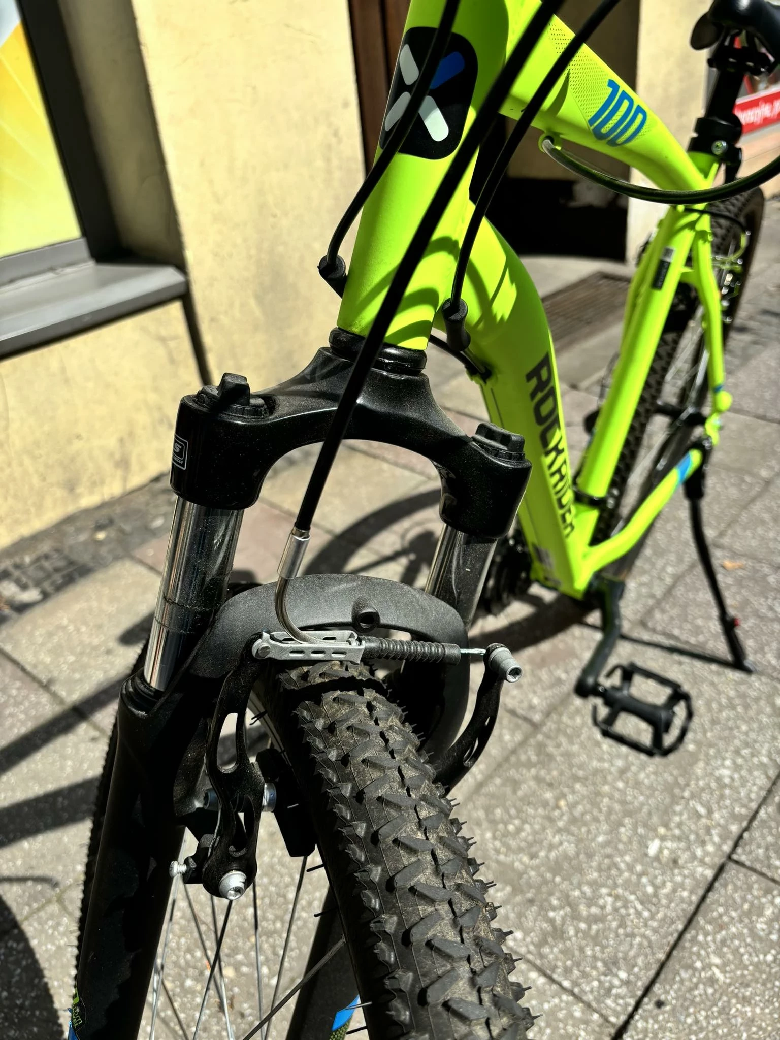 rower-mtb-rockrider-st-100-rama-xl-kolo-275-zolty-rozmiar-kola-275