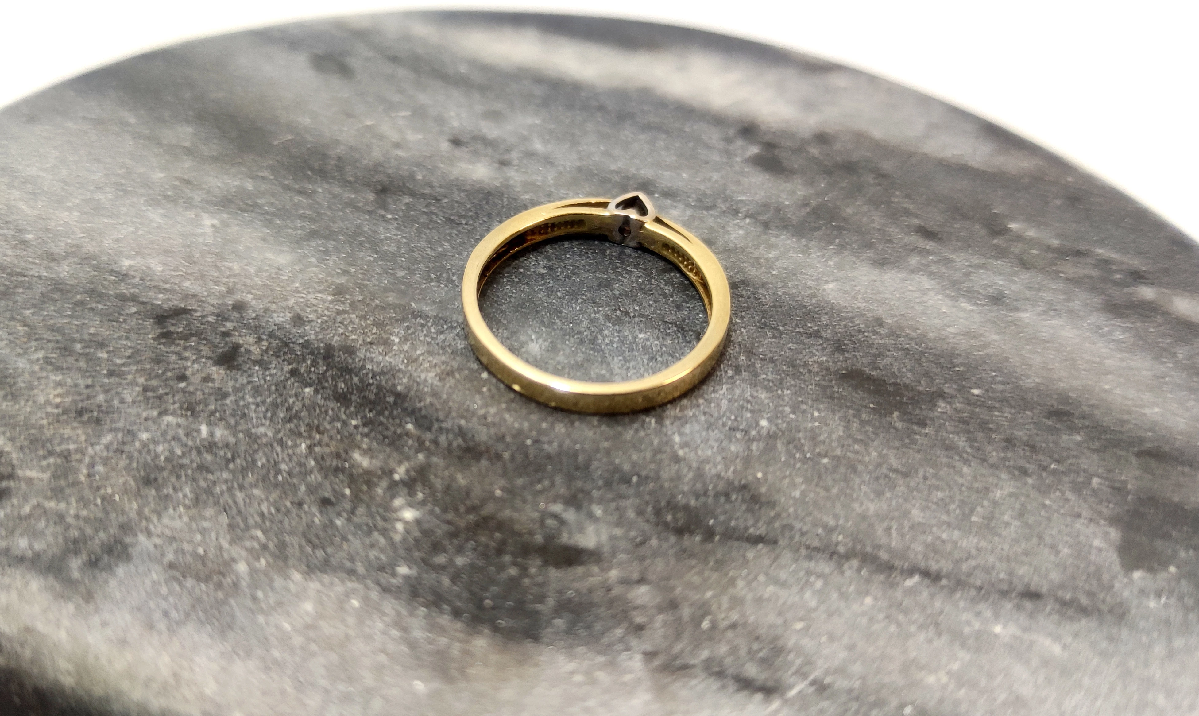 briju-pierscionek-zareczynowy-kolekcja-amazing-z-brylantem-585178gr11-stan-11323-2