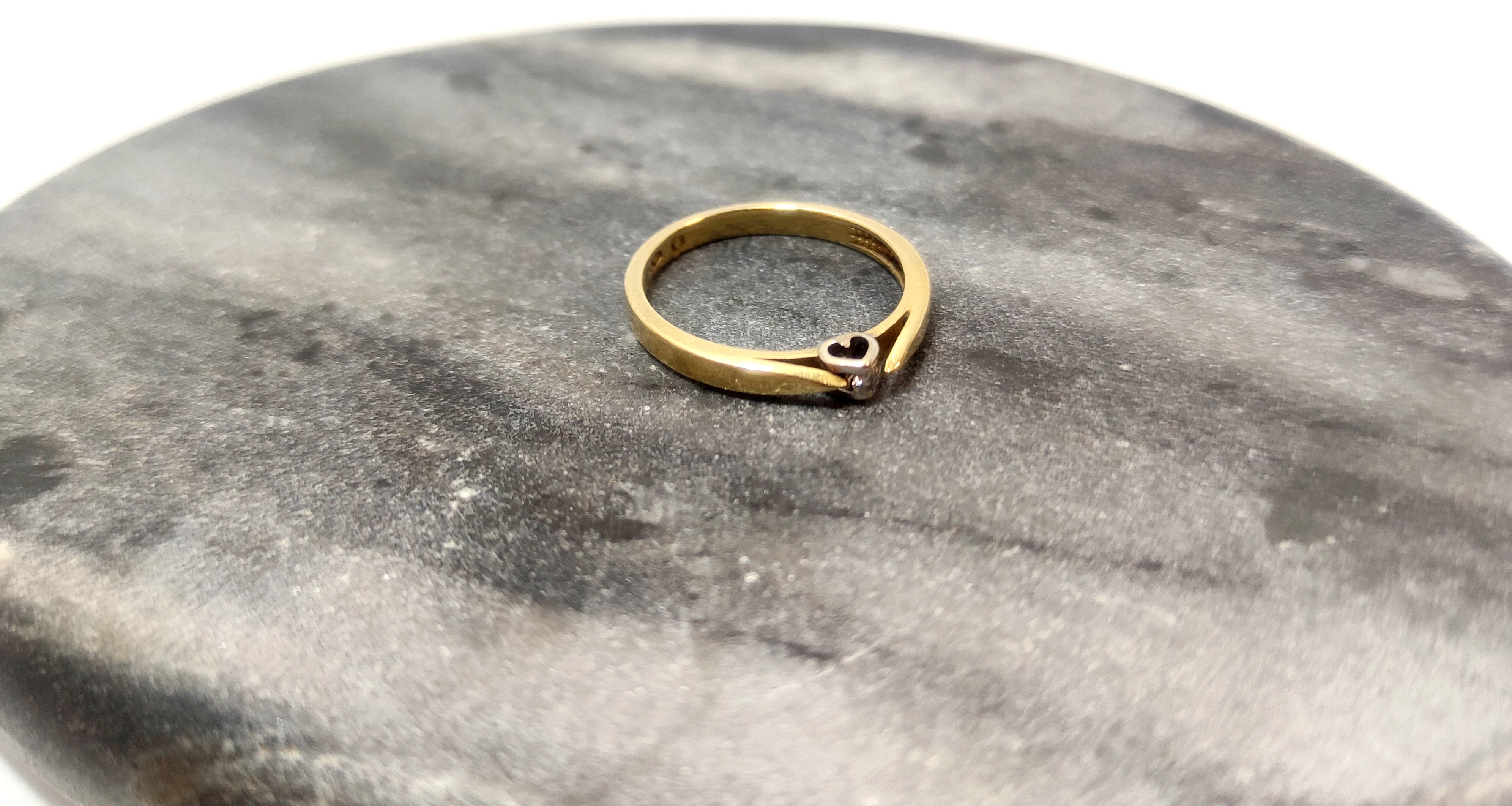 briju-pierscionek-zareczynowy-kolekcja-amazing-z-brylantem-585178gr11-kolor-dominujacy-205826-225106