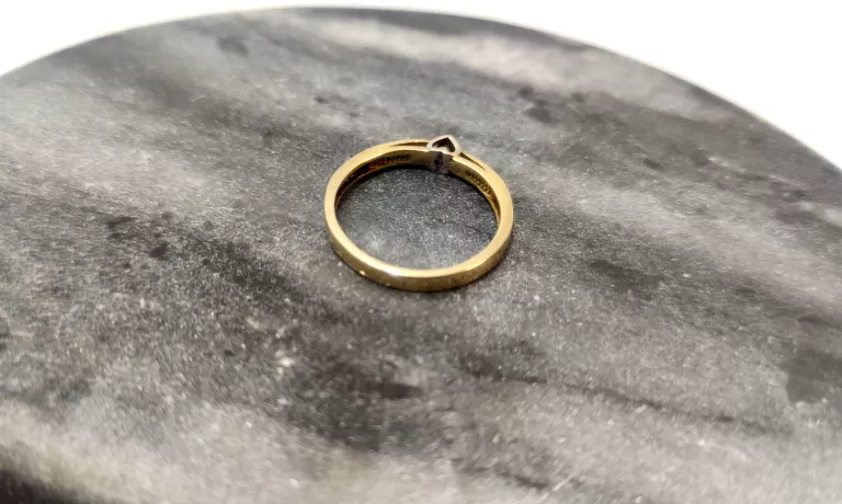 briju-pierscionek-zareczynowy-kolekcja-amazing-z-brylantem-585178gr11-stan-11323-2