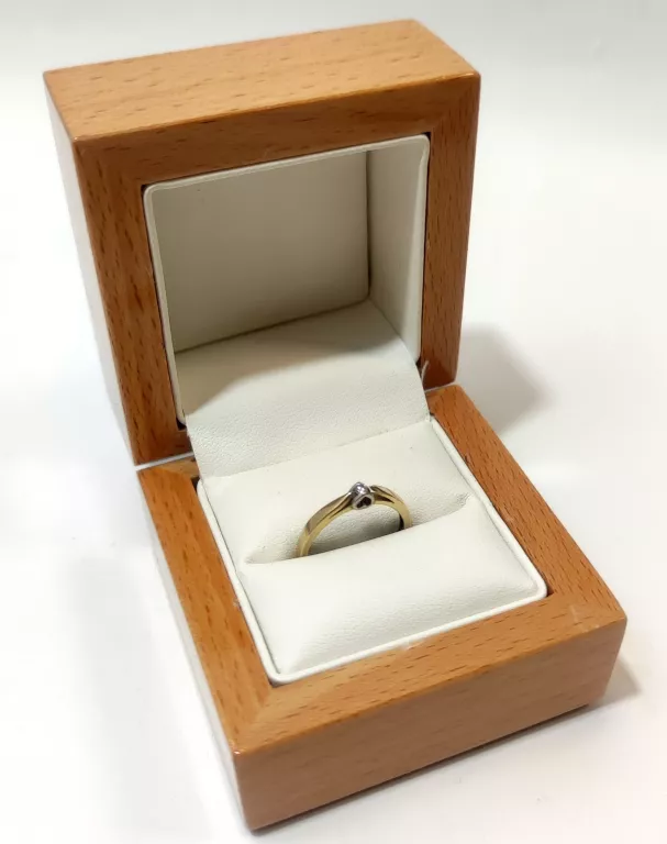 briju-pierscionek-zareczynowy-kolekcja-amazing-z-brylantem-585178gr11-material-15835-2