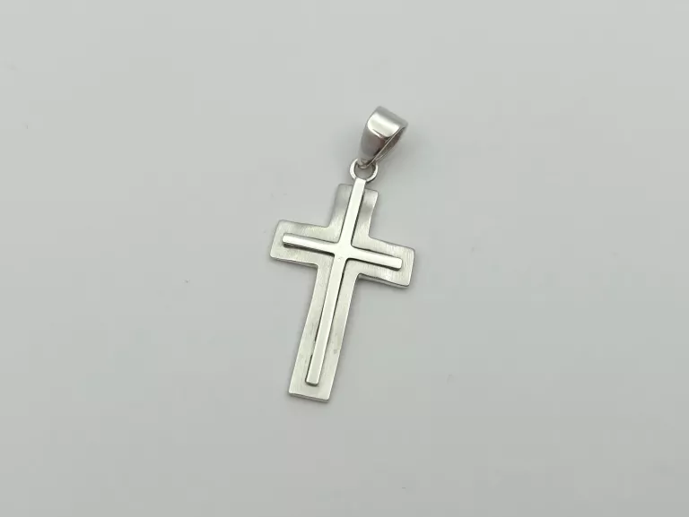 ZAWIESZKA Z BIAŁEGO ZŁOTA KRZYŻ - 585 14K 0,89G