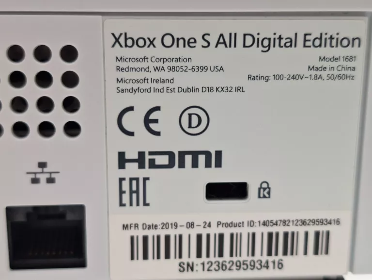 konsola-microsoft-xone-xbox-one-s-all-digital-1tb-2x-pad-kolor-bialy