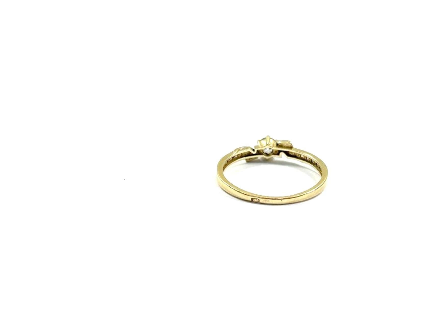 piekny-zloty-pierscionek-333-161g-r15-stan-11323-2