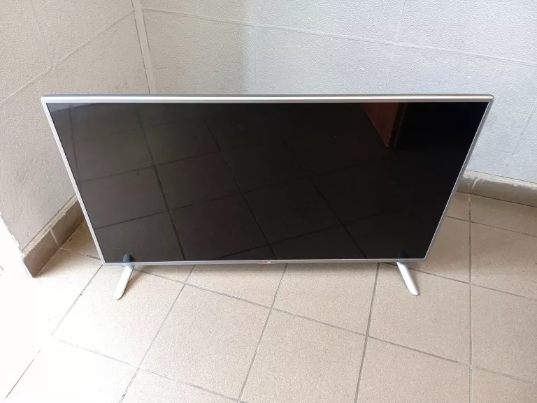 TELEWIZOR LG 47LB570V
