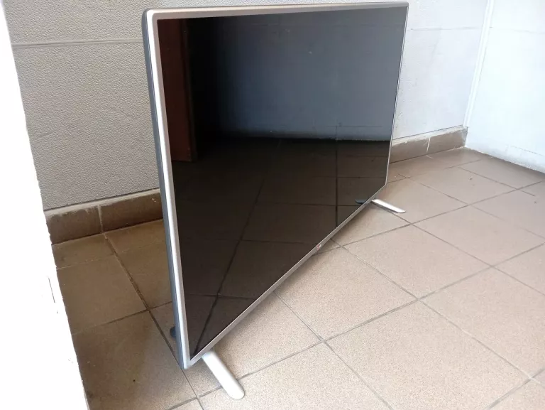 TELEWIZOR LG 47LB570V