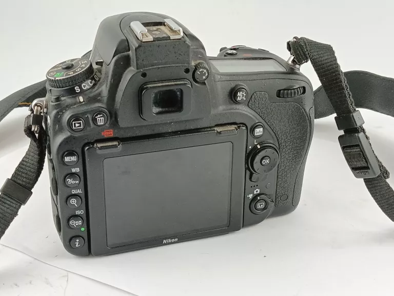 LUSTRZANKA NIKON D750