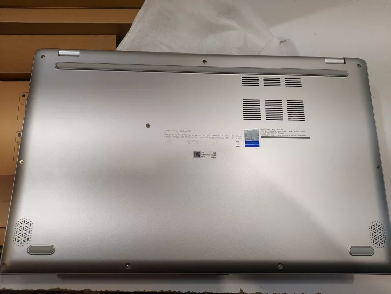 LAPTOP ASUS VIVOBOOK 17 M712DA (M712DA-AU172T)