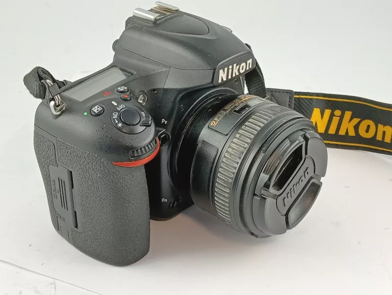 LUSTRZANKA NIKON D750
