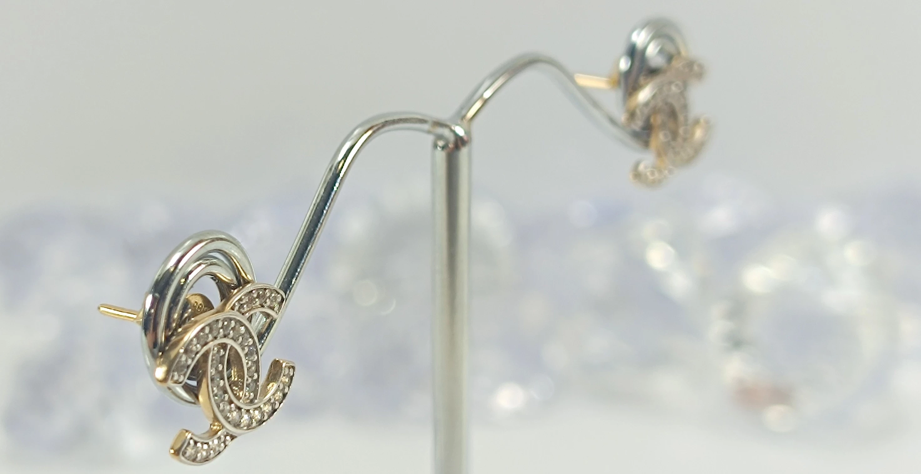 nienoszone-zlote-kolczyki-chanel-z-cyrkoniami-585-184g-kolor-dominujacy-zloty