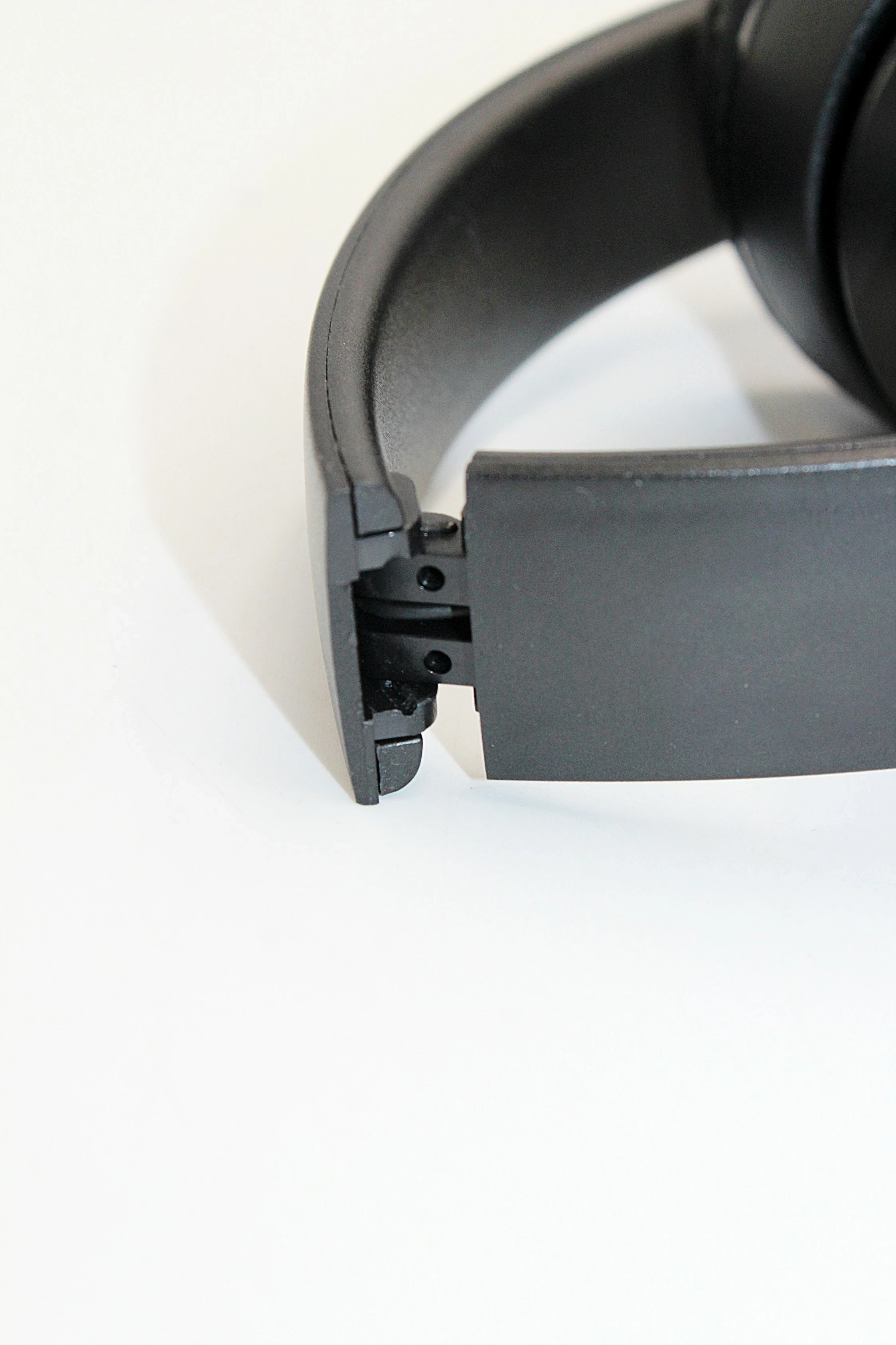 sluchawki-bezprzewodowe-nauszne-dunmoon-s22757-model-p47