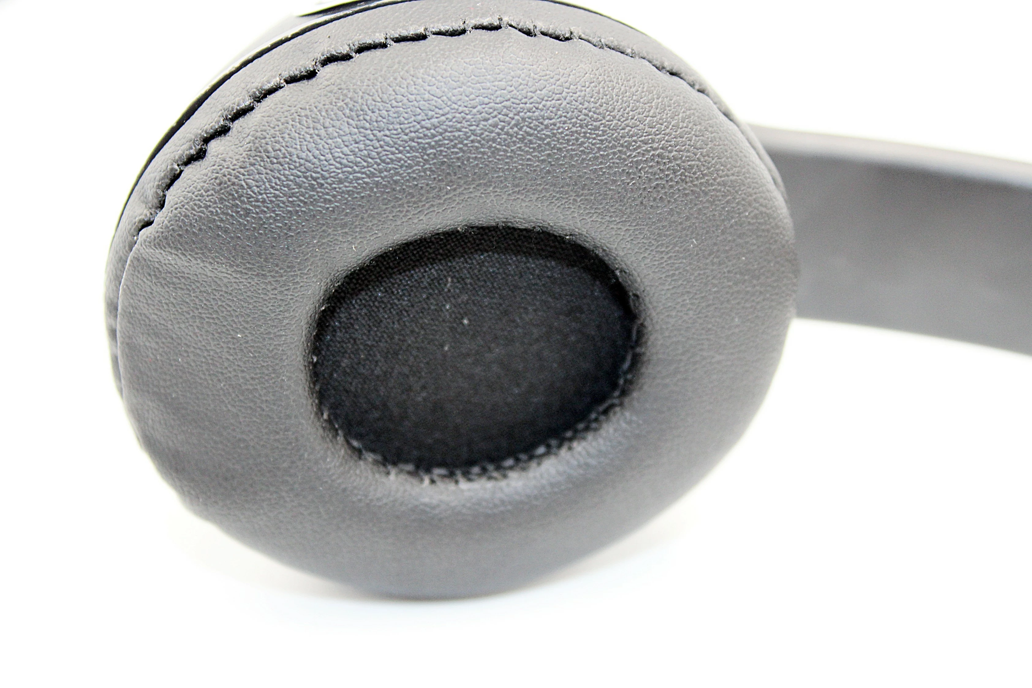 sluchawki-bezprzewodowe-nauszne-dunmoon-s22757-konstrukcja-203685-217769