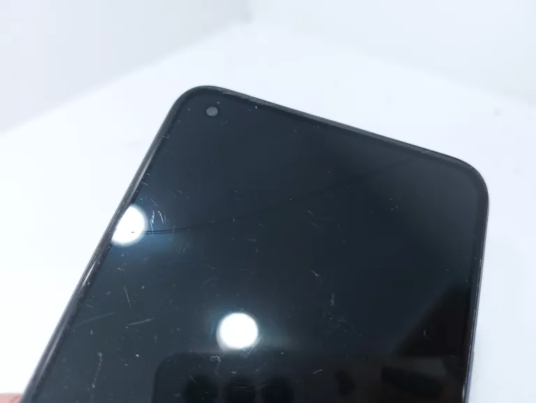 TELEFON REALME 8 4/64 USZKODZONY