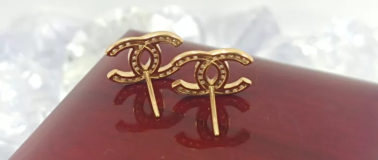 nienoszone-zlote-kolczyki-chanel-z-cyrkoniami-585-184g-material-zloto