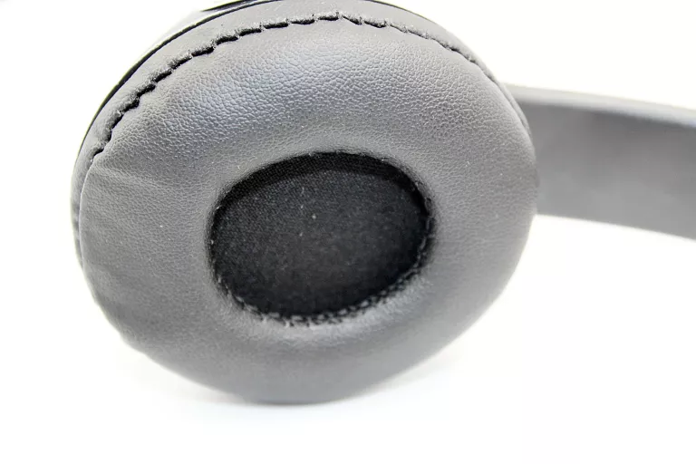 sluchawki-bezprzewodowe-nauszne-dunmoon-s22757-konstrukcja-203685-217769