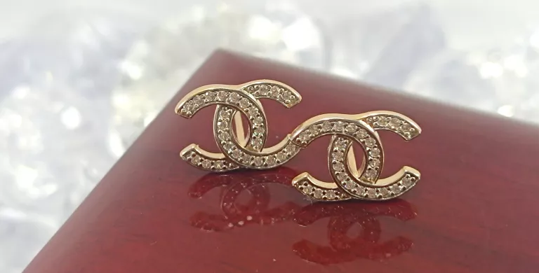 nienoszone-zlote-kolczyki-chanel-z-cyrkoniami-585-184g-kamien-bez-kamienia