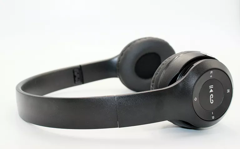 sluchawki-bezprzewodowe-nauszne-dunmoon-s22757-rodzaj-sluchawek-203681-217745