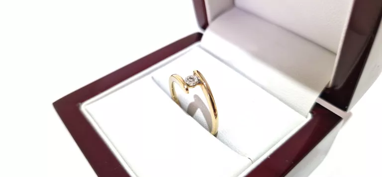 zloty-pierscionek-z-brylantem-briju-pr585-197g-r14-material-zloto