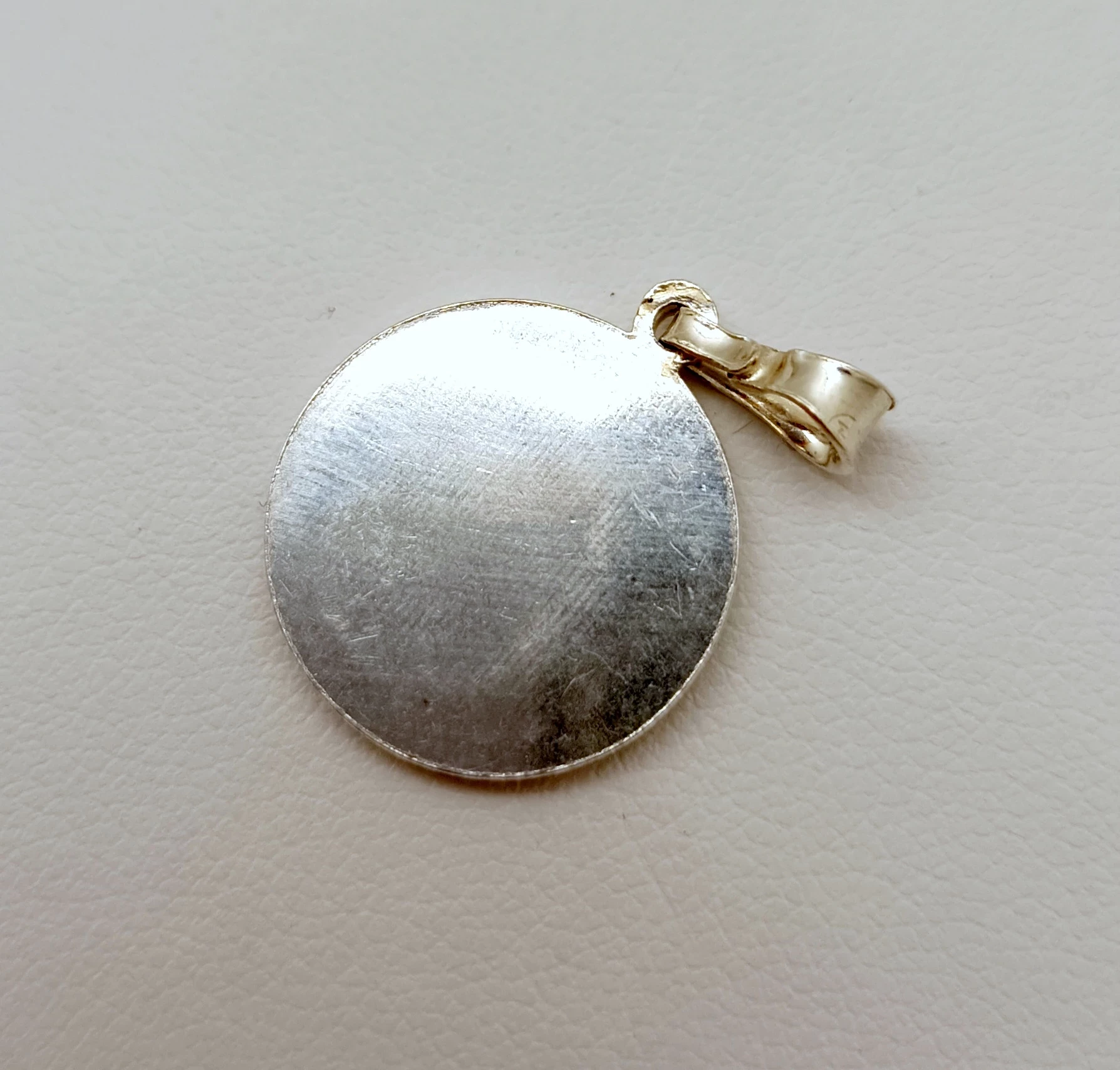 srebro-wyrob-jubilerski-uzywany-zawieszka-medalik-jezus-i-krzyz-925-298-stan-uzywany