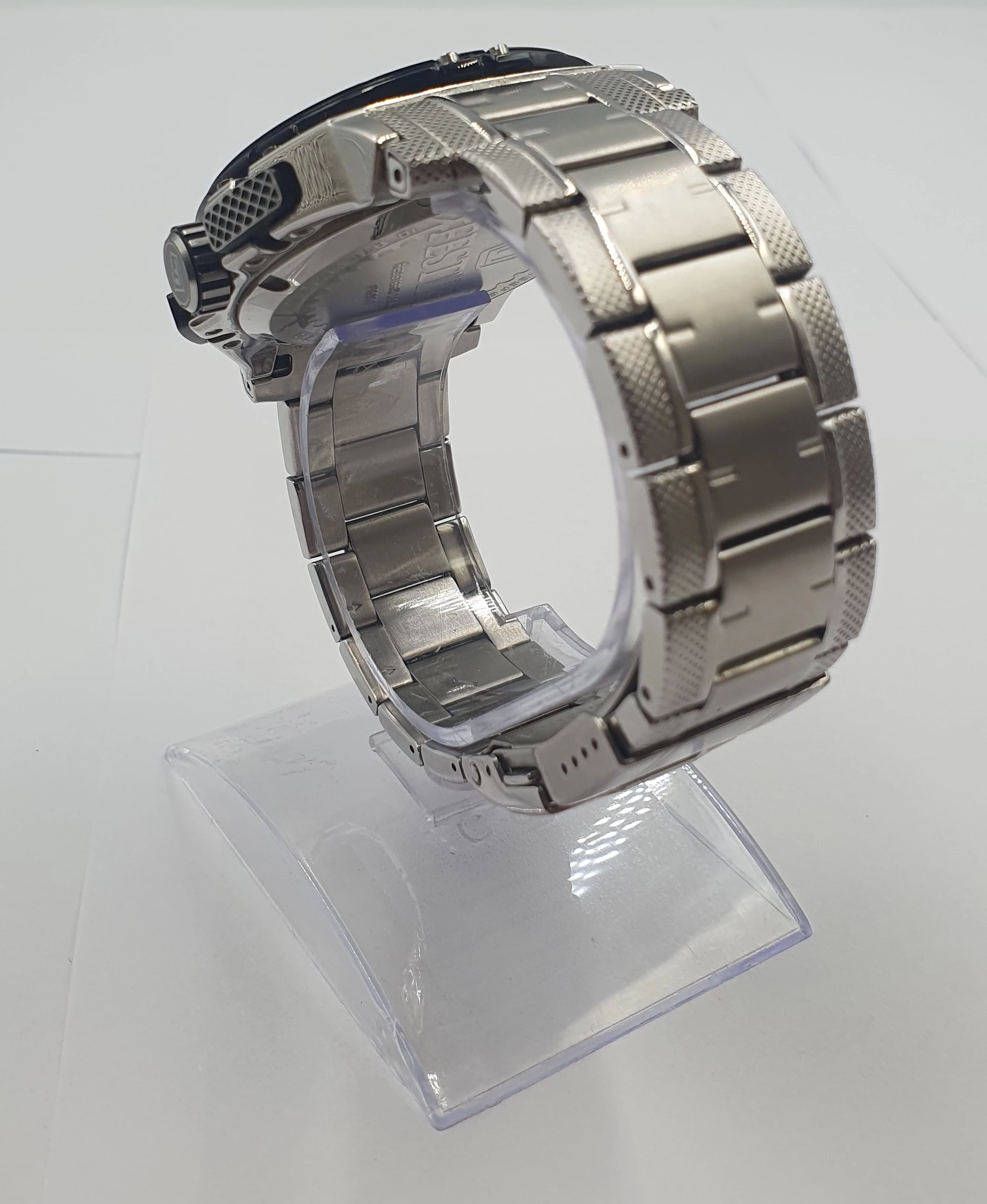 zegarek-festina-f16968-gwarancja-ksztalt-koperty-okragla