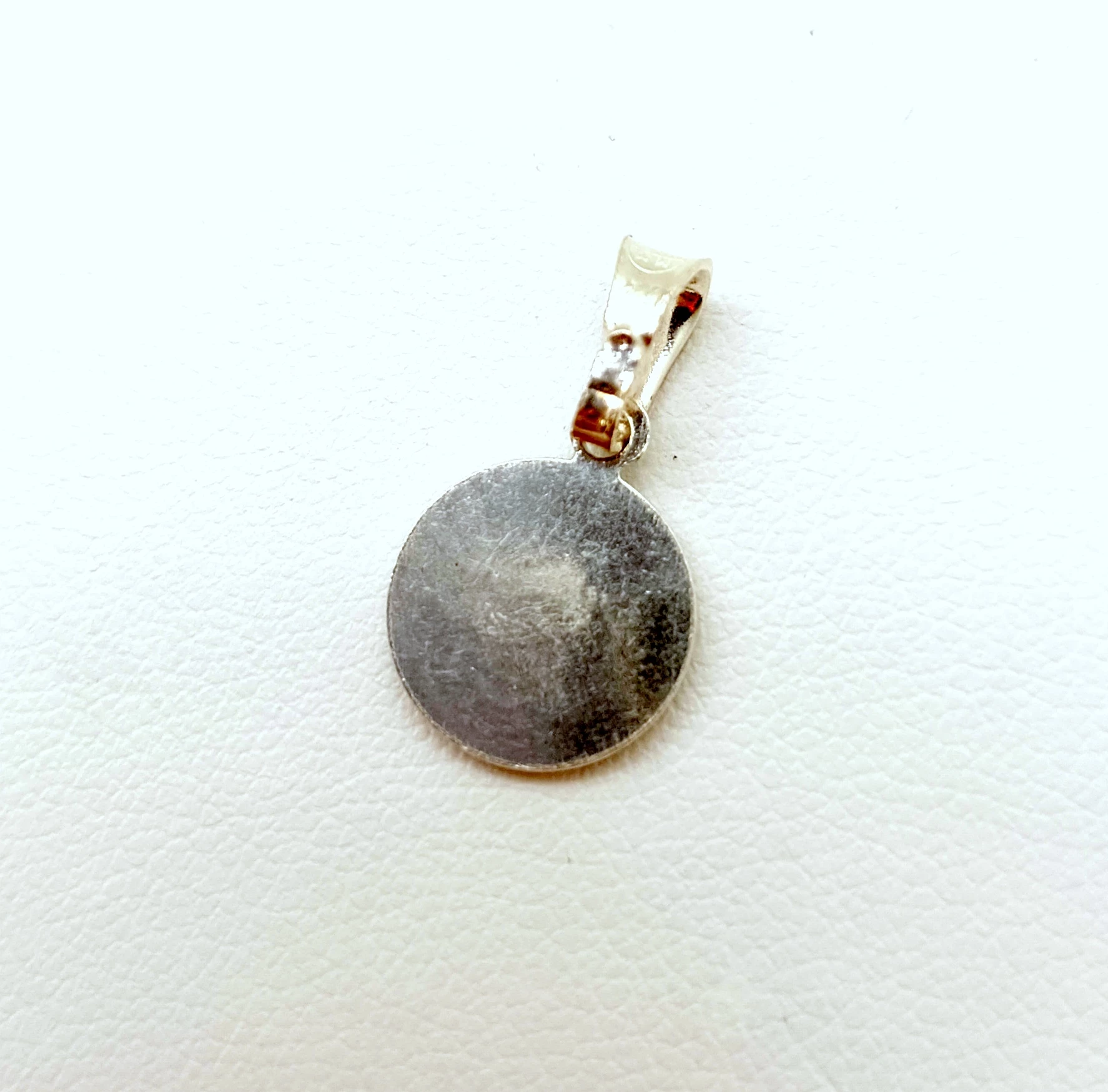 srebro-wyrob-jubilerski-uzywany-zawieszka-maly-medalik-pr925-w110g-ean-gtin-5903710501315