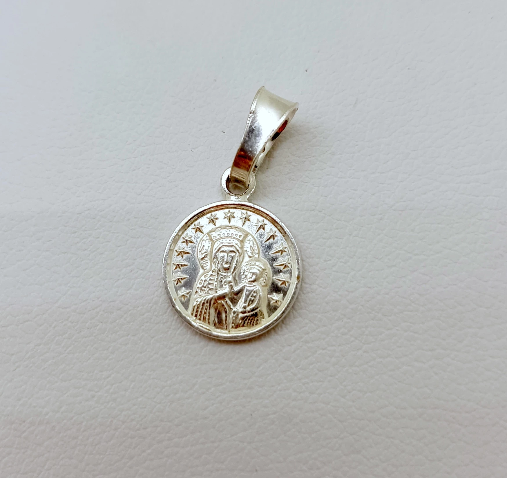 srebro-wyrob-jubilerski-uzywany-zawieszka-maly-medalik-pr925-w110g-bytomska-12-czeladz