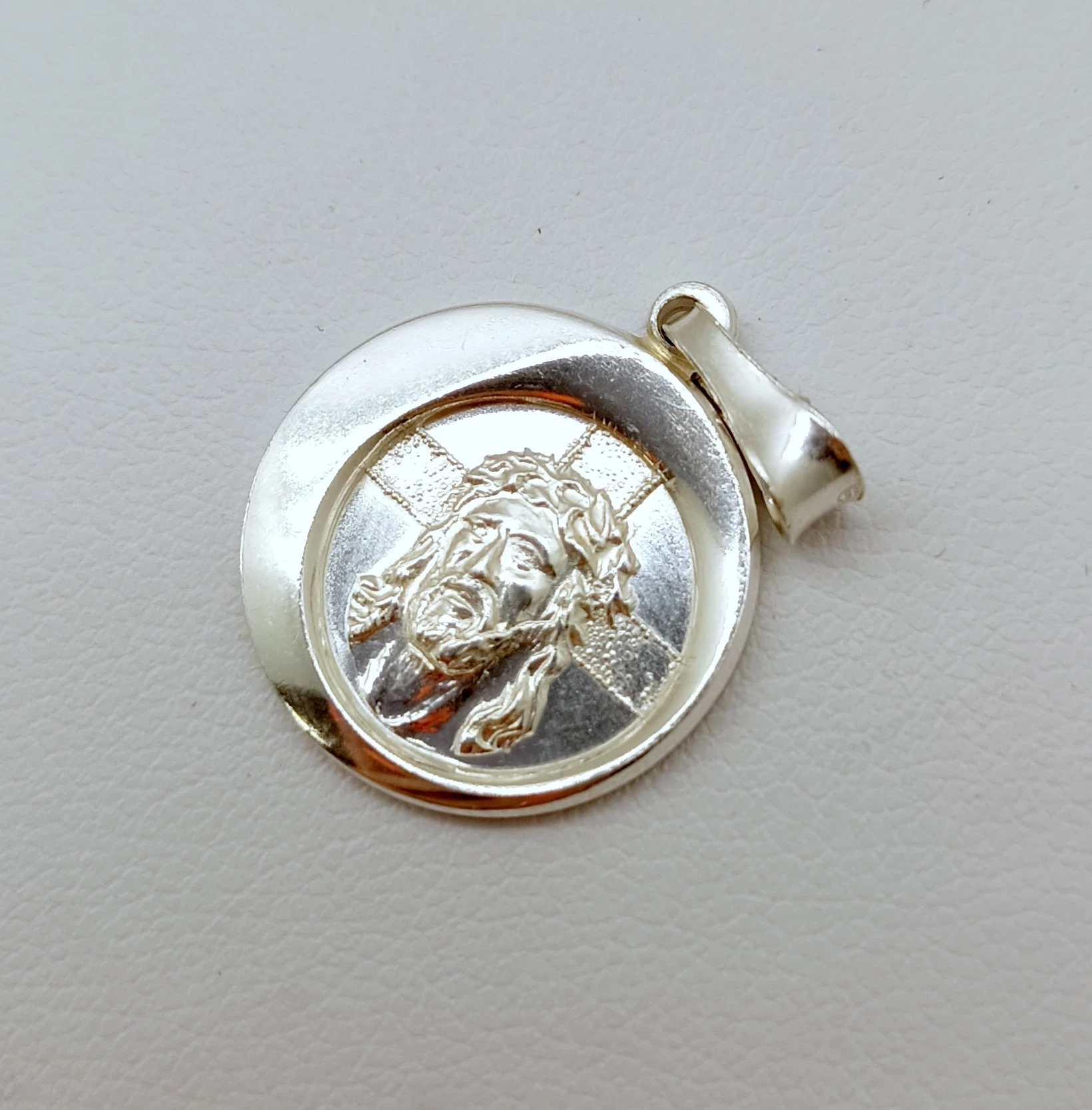 srebro-wyrob-jubilerski-uzywany-zawieszka-medalik-jezus-i-krzyz-925-298-bytomska-12-czeladz