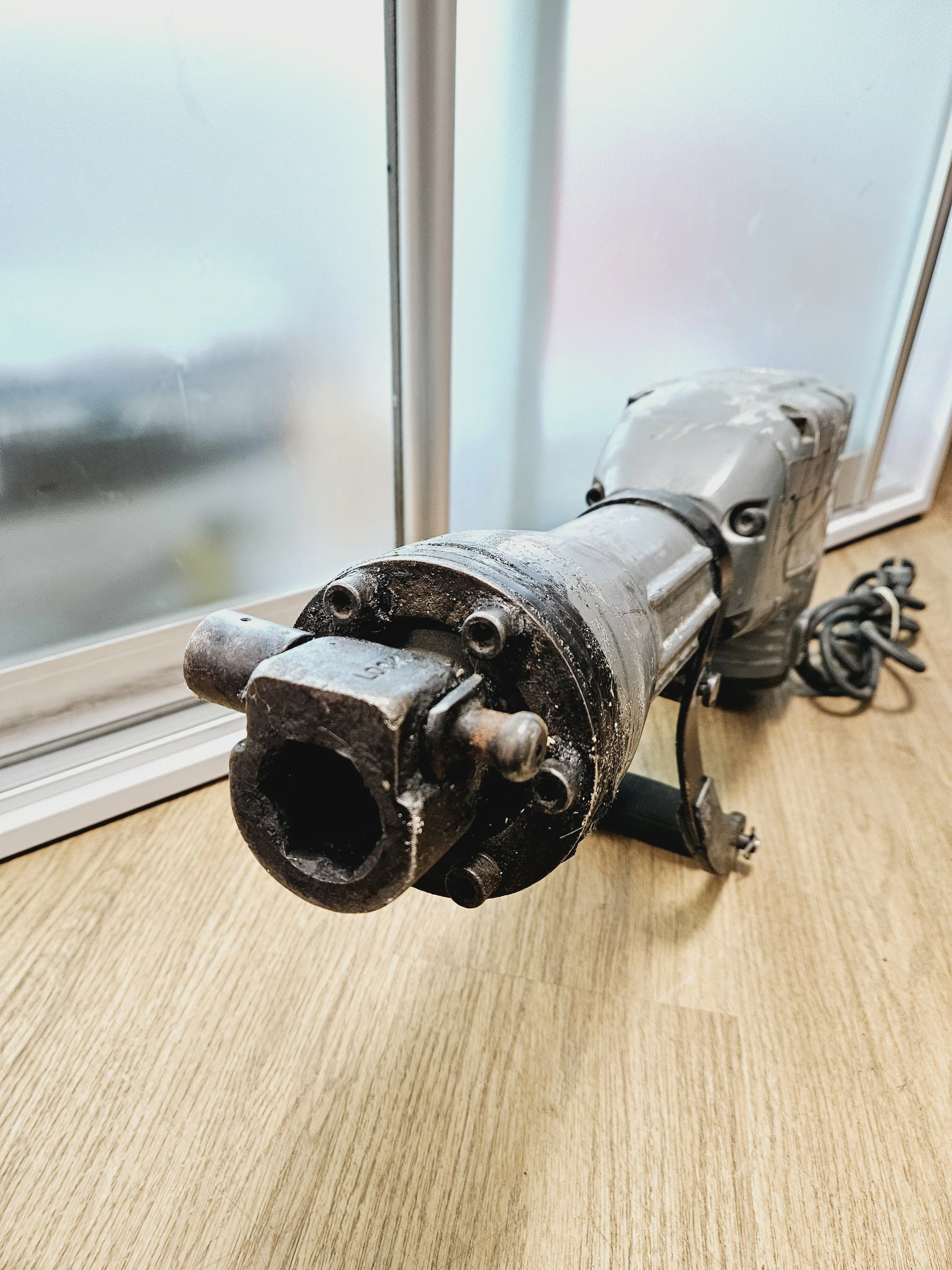 mlot-wyburzeniowy-macallister-msb-1500-stan-uzywany