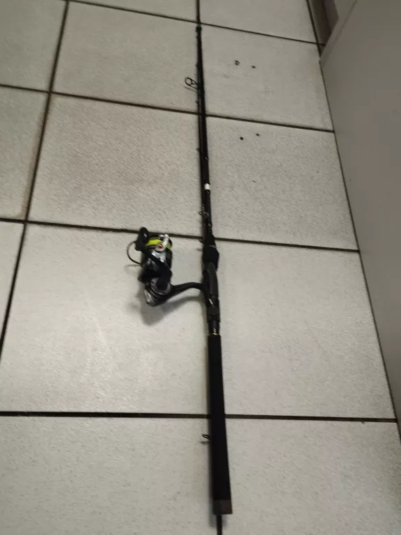 WĘDKA SAVAGE GEAR + KOŁOWROTEK