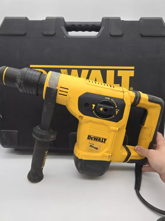 MLOTOWIERTARKA DEWALT D25481
