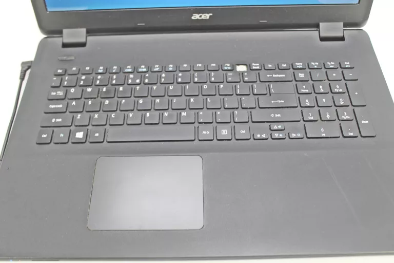 LAPTOP ACER ASPIRE ES1 711 17,3" 500GB/4GB RAM/WIN 11
