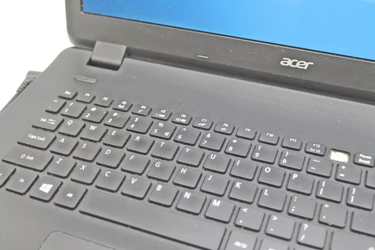 LAPTOP ACER ASPIRE ES1 711 17,3" 500GB/4GB RAM/WIN 11