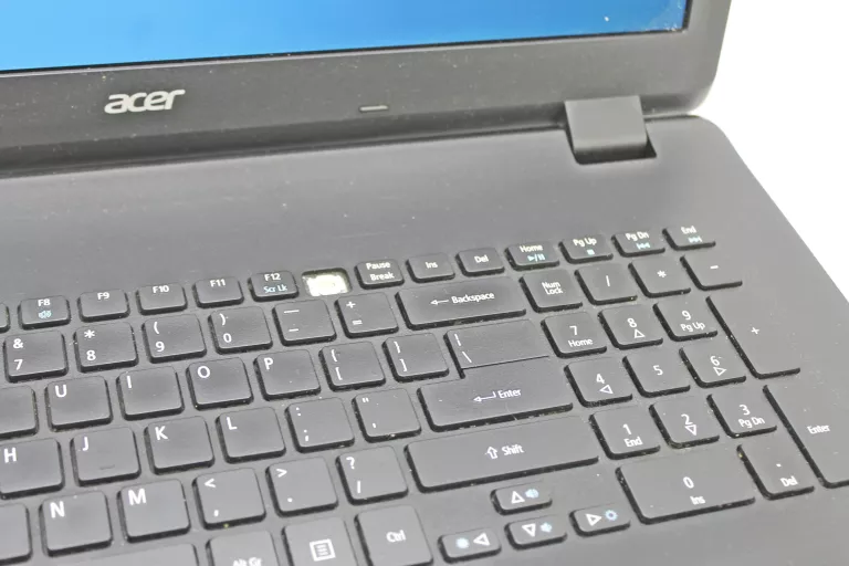 LAPTOP ACER ASPIRE ES1 711 17,3" 500GB/4GB RAM/WIN 11
