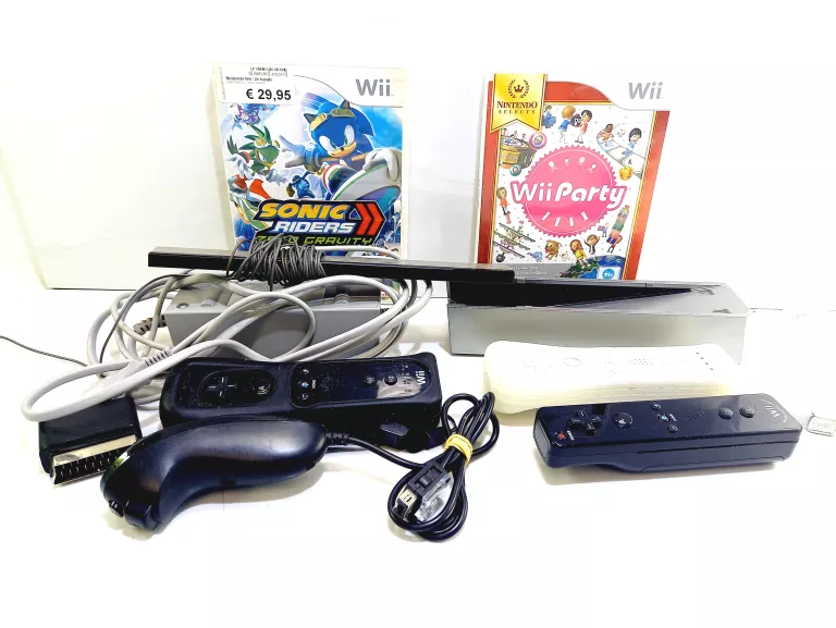 KONSOLA NINTENDO WII SPORTS RESORT + PADY + GRY + AKCESORIA
