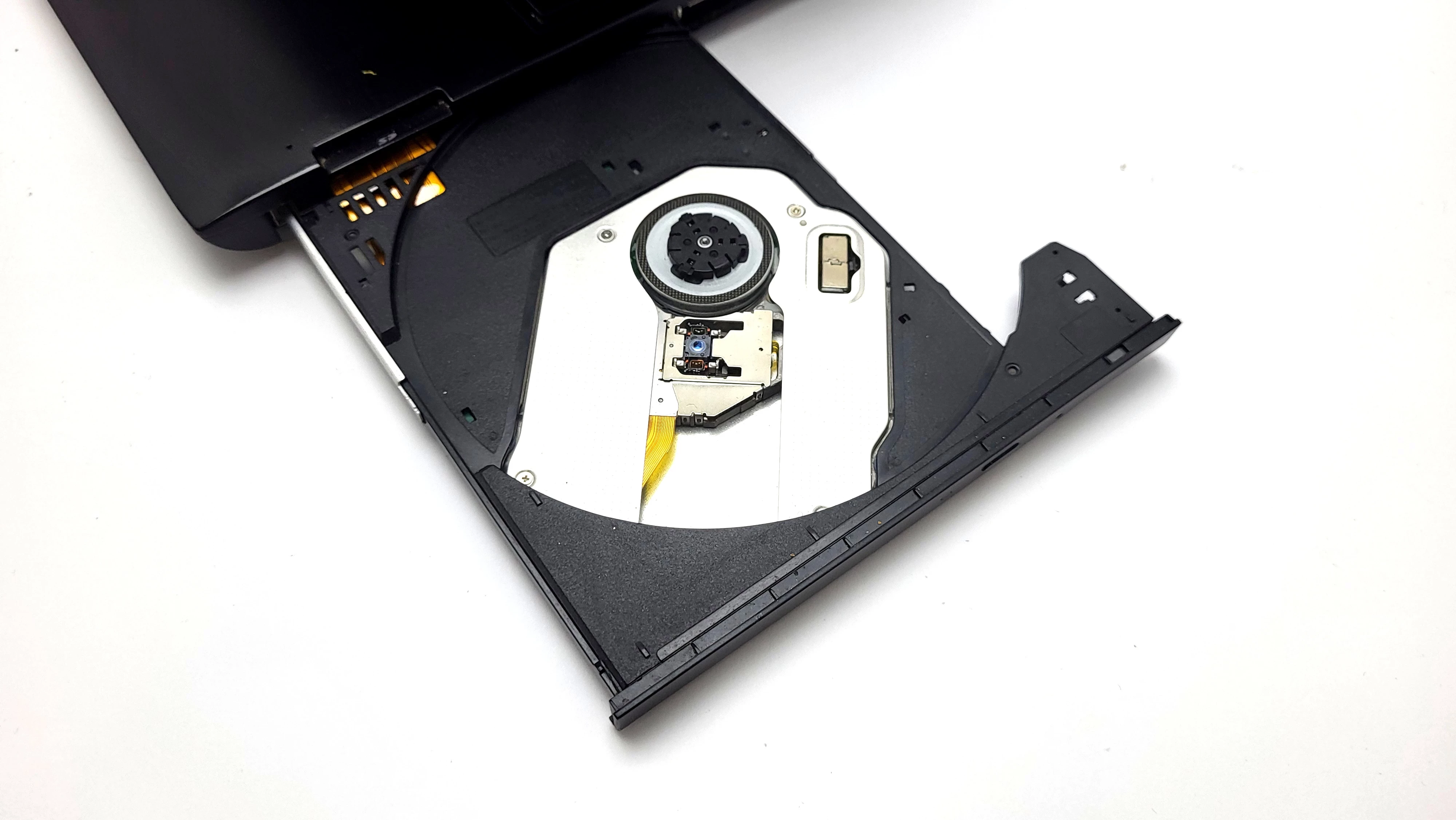 laptop-toshiba-portege-r700-marka-toshiba-dynabook