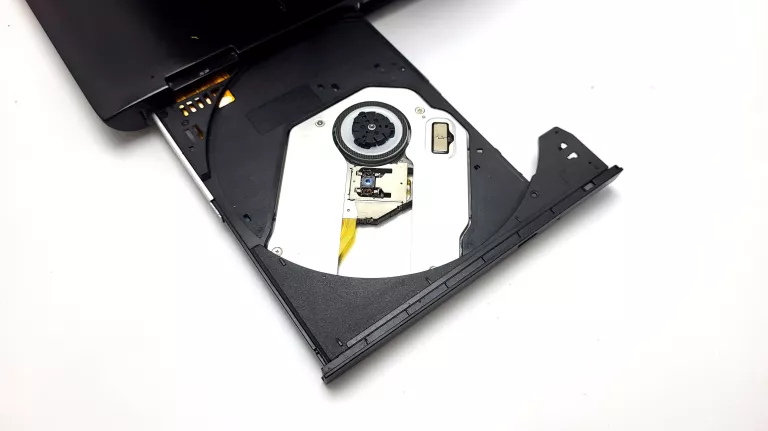 laptop-toshiba-portege-r700-marka-toshiba-dynabook