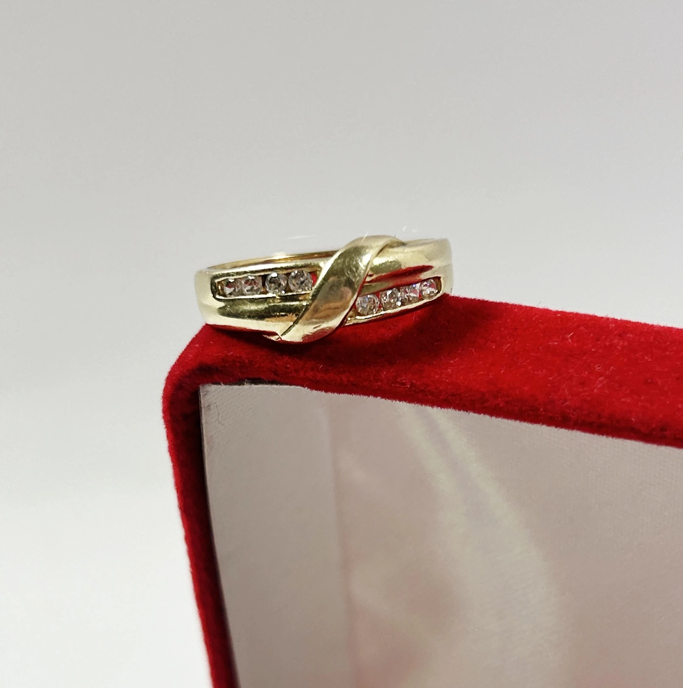 ciekawy-zloty-pierscionek-243g-585-13-stan-uzywany