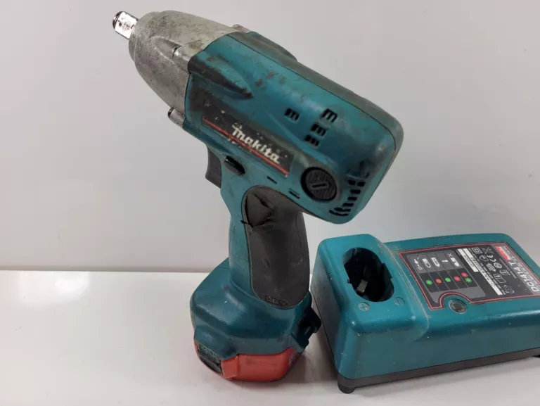 KLUCZ MAKITA 6918FD